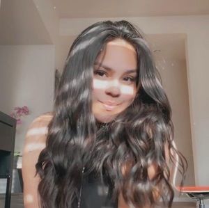 Meet your Posher, Areli